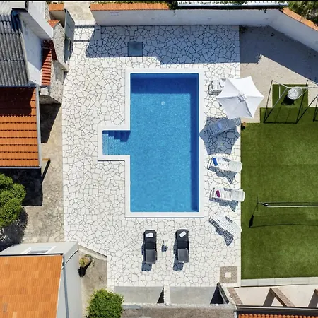 Ferienhaus Branka Pridraga